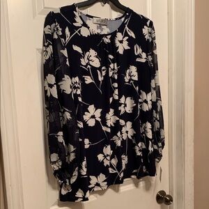 Kasper Women's Navy Floral Top